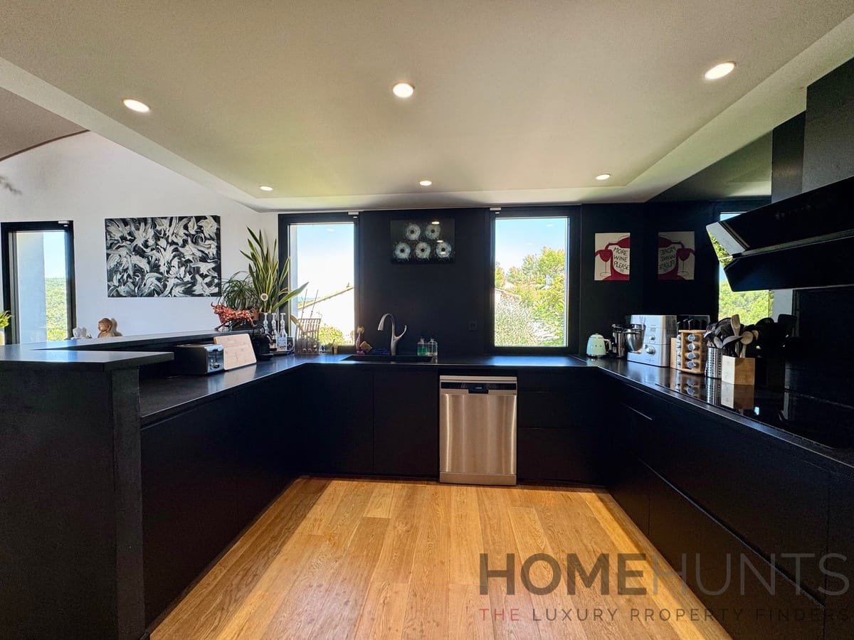 property_HH-15885615-19