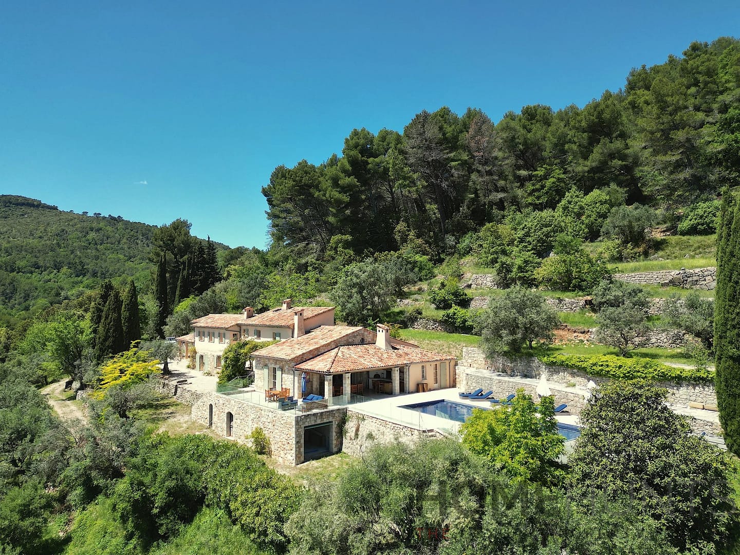 property_HH-15403589-30