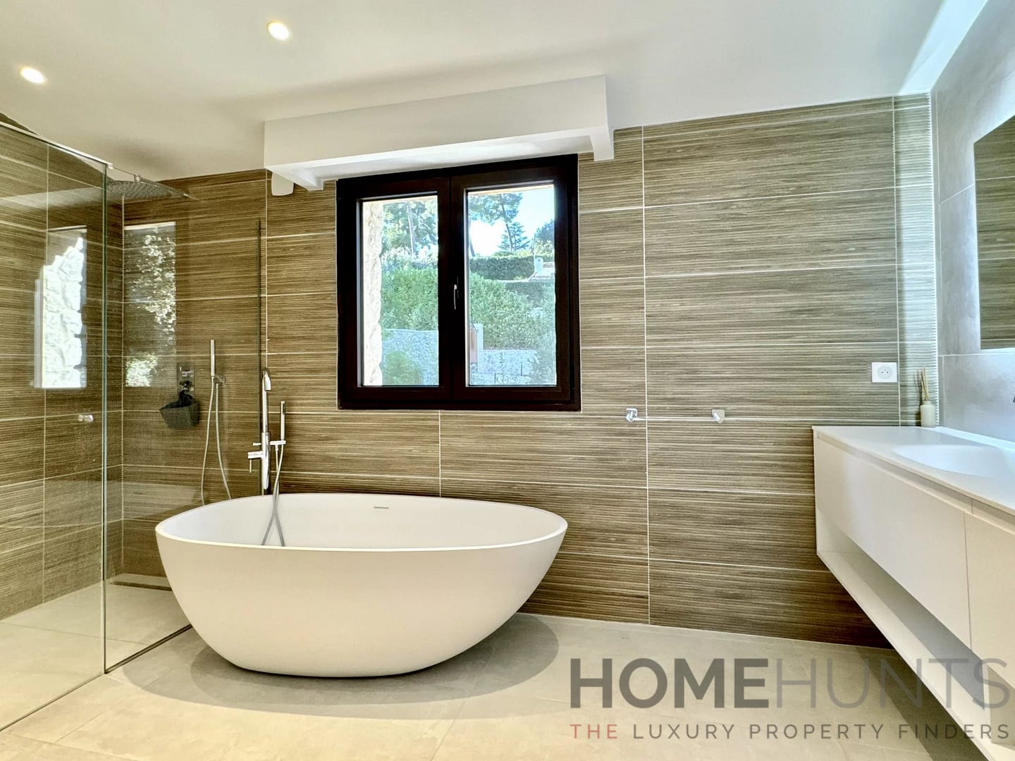 property_HH-15589211-11