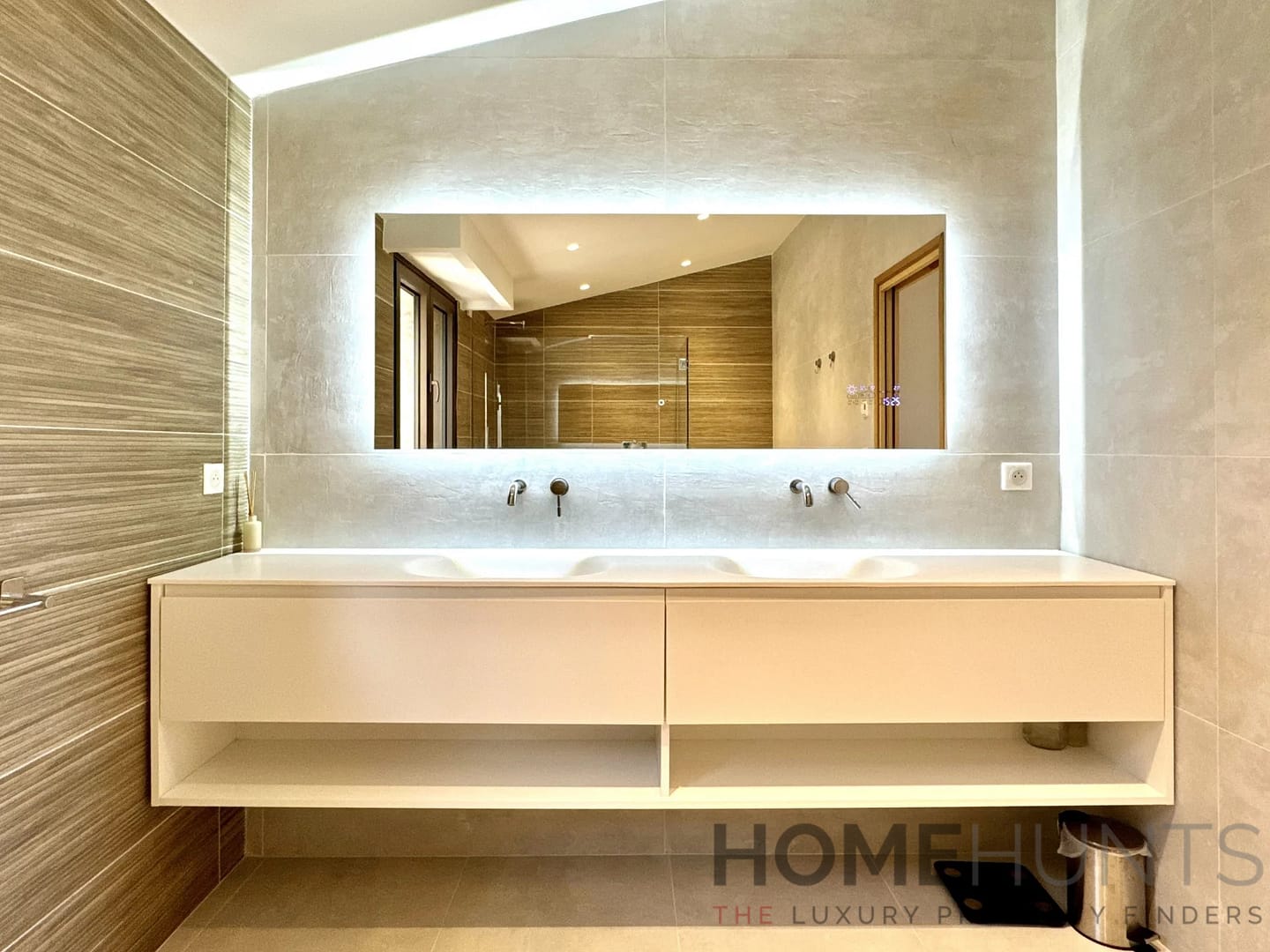 property_HH-15589211-12