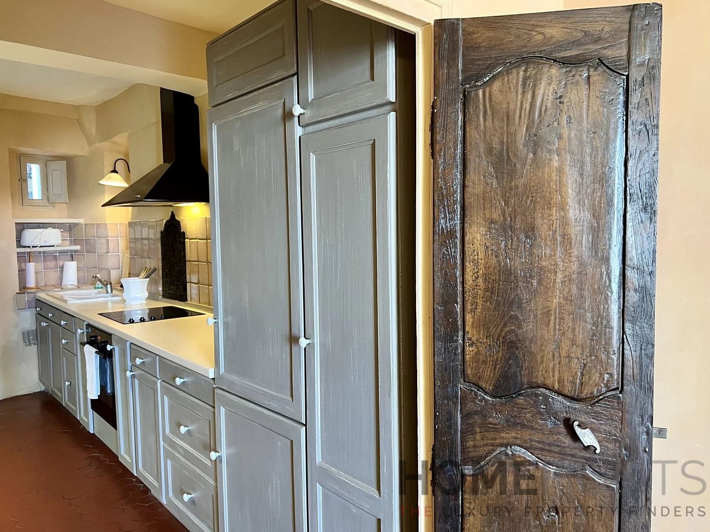 property_HH-14326409-10