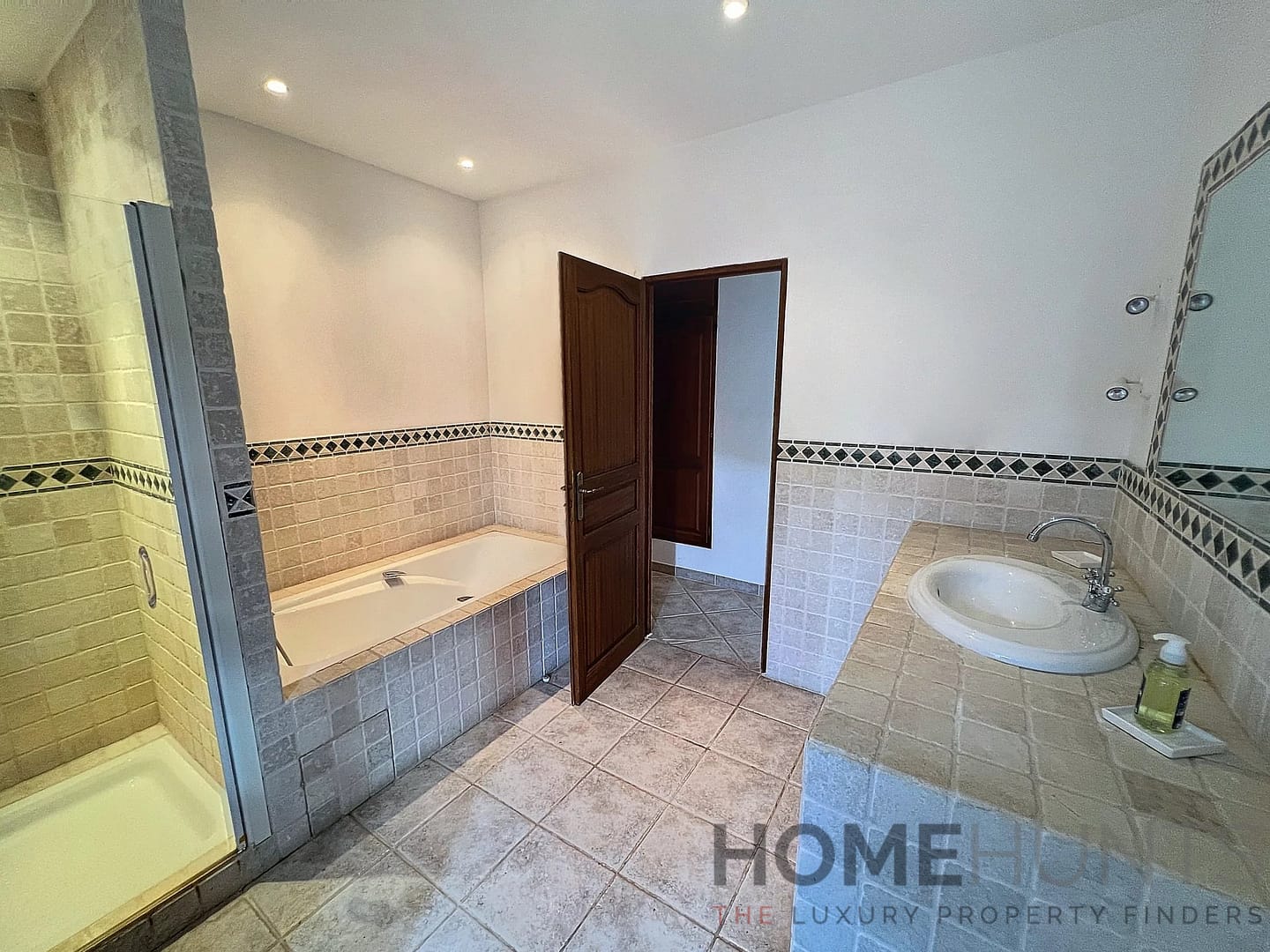 property_HH-16165962-23