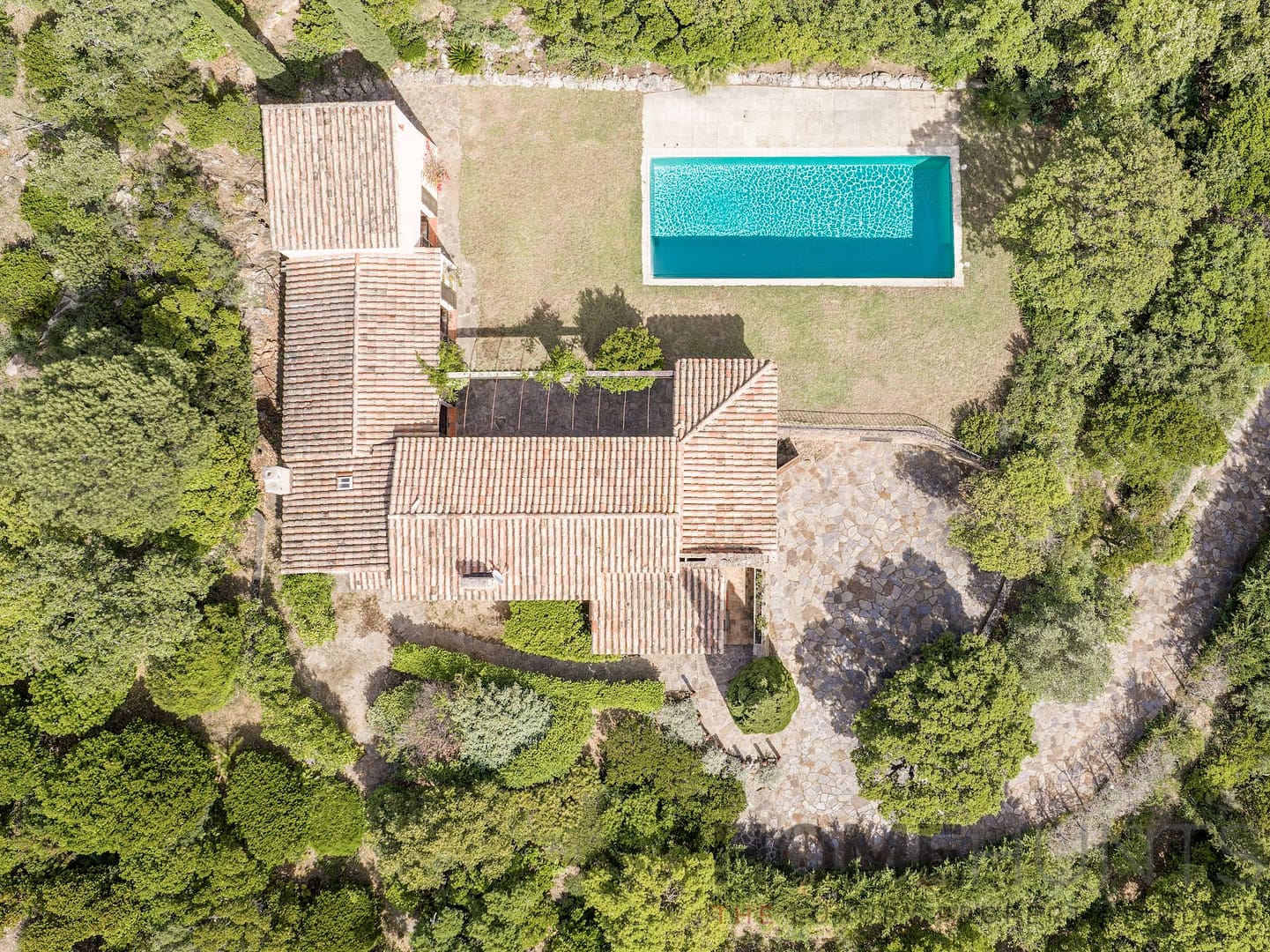 property_HH-16182558-10