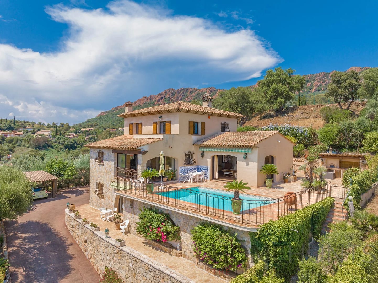 property_HH-15857888-11