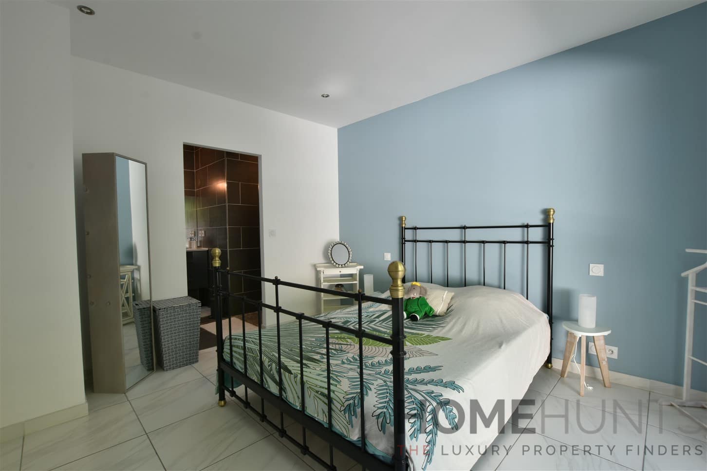 property_HH-15911050-30