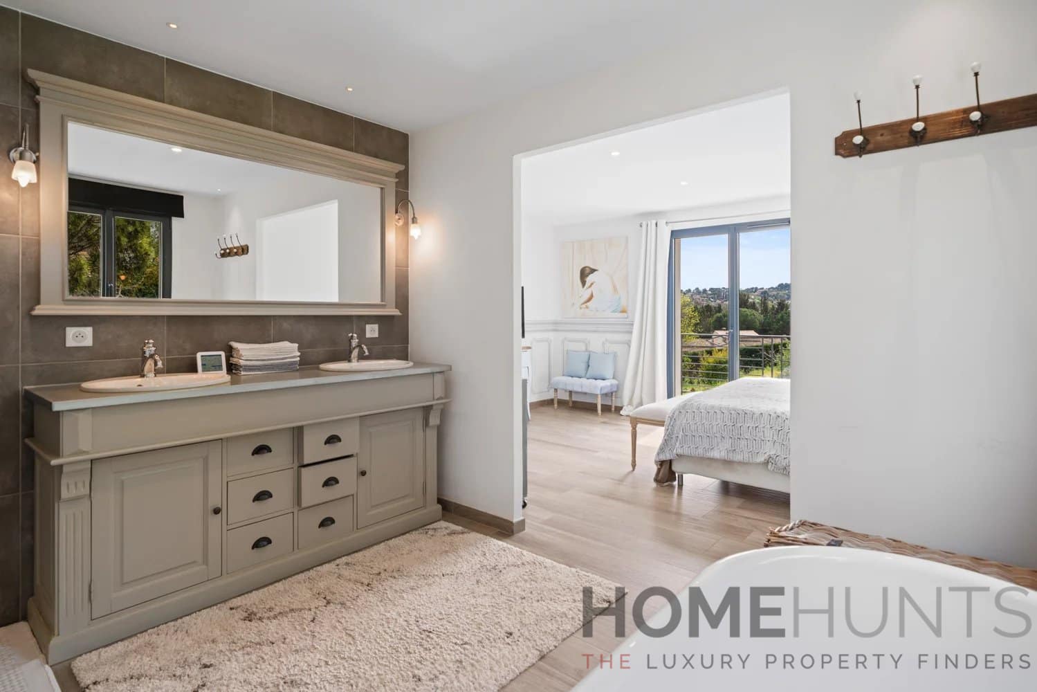 property_HH-15765432-12