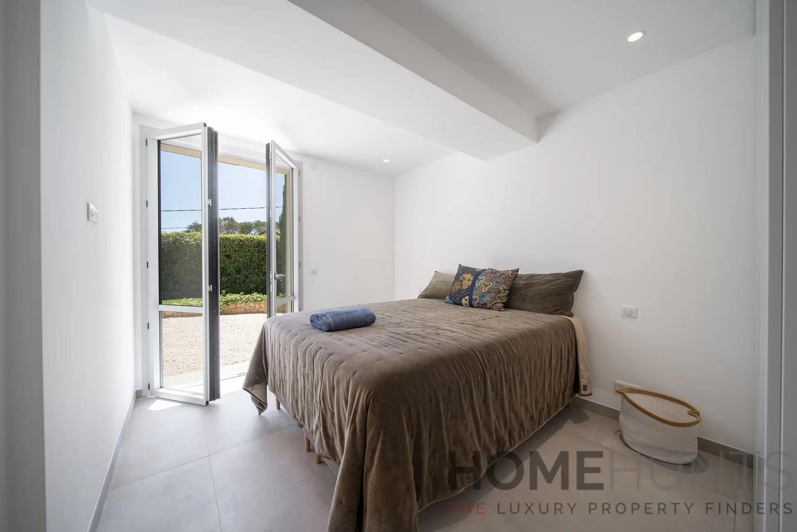 property_HH-15841819-9