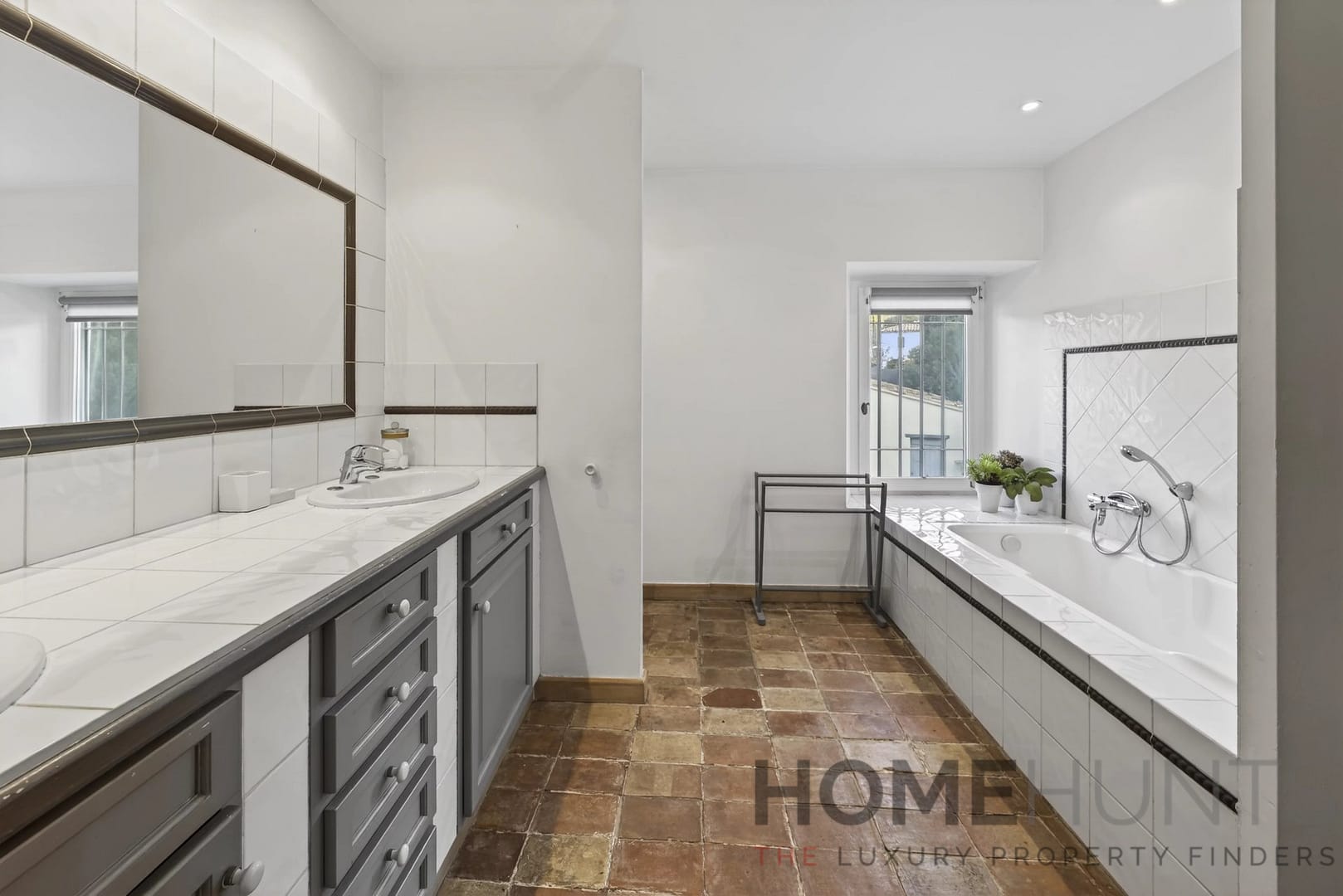 property_HH-16049390-12