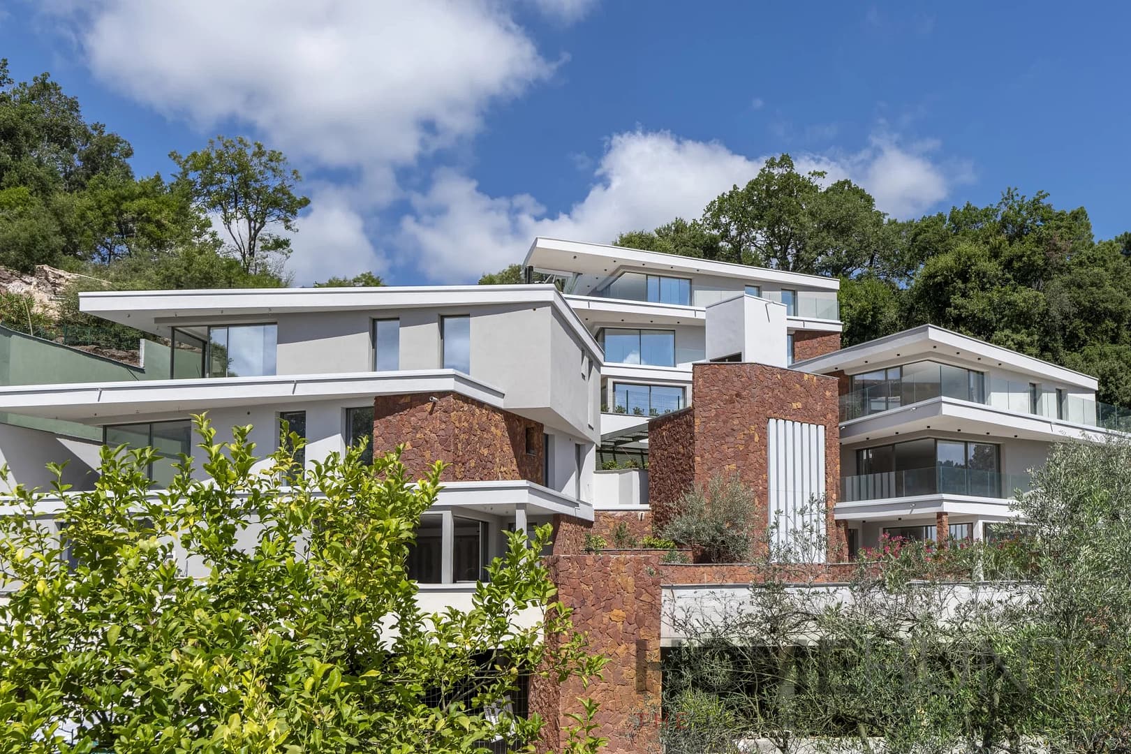 property_HH-15675379-8