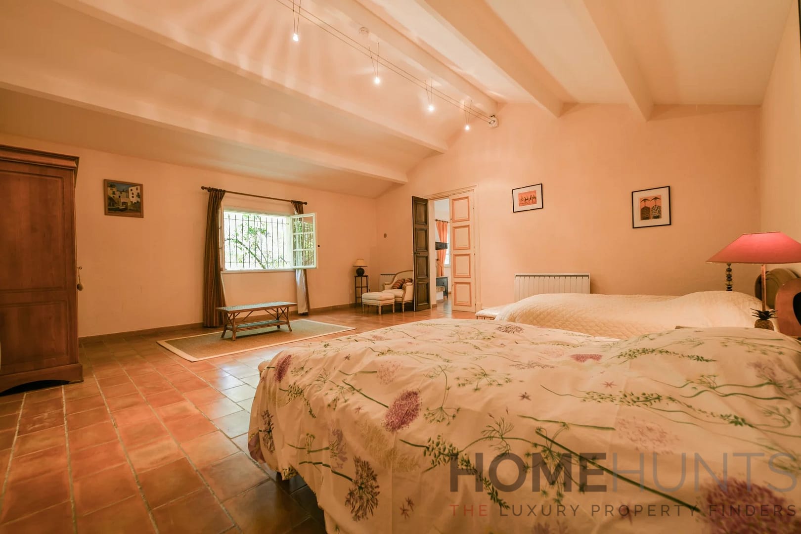 property_HH-15831401-21