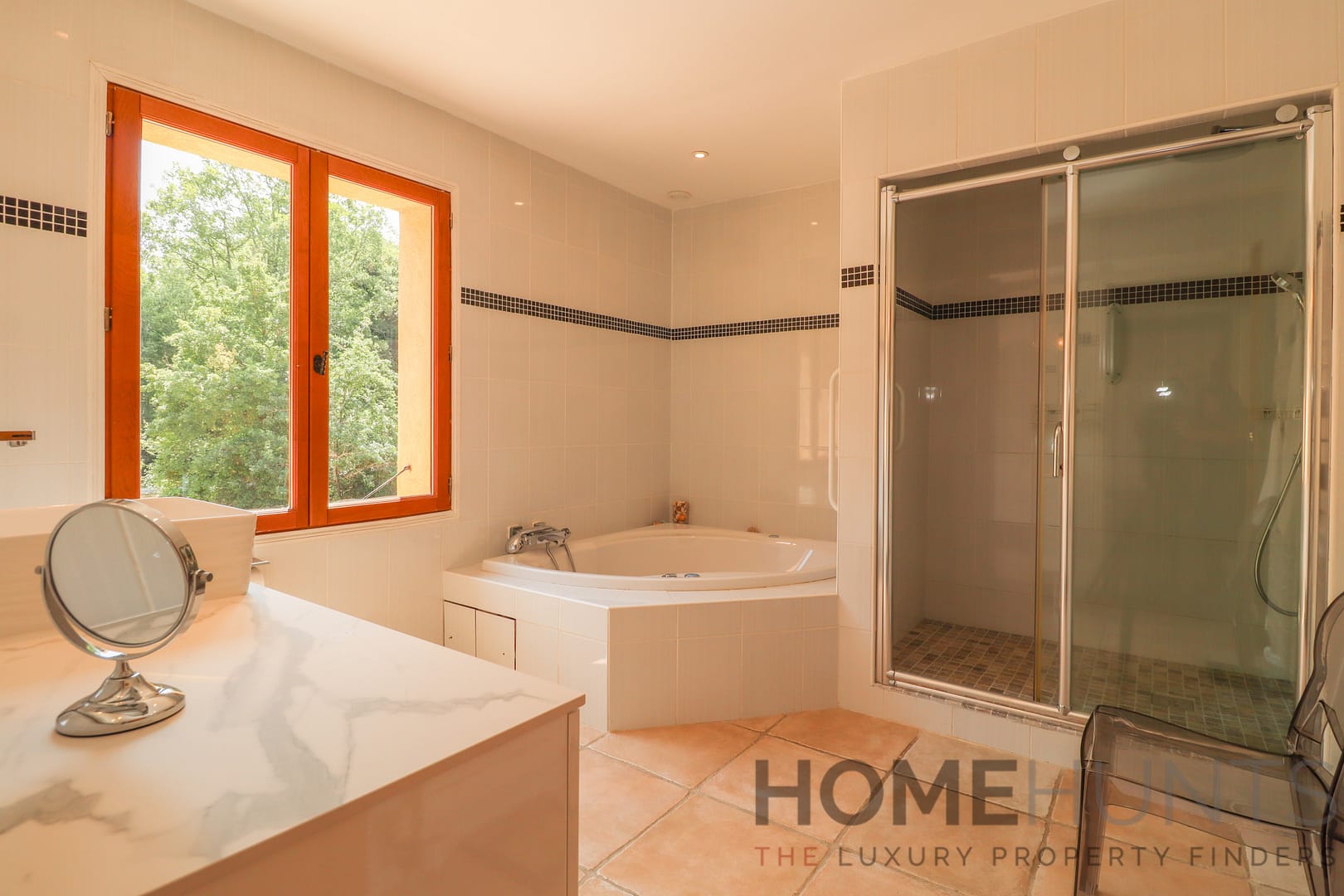 property_HH-15841510-11