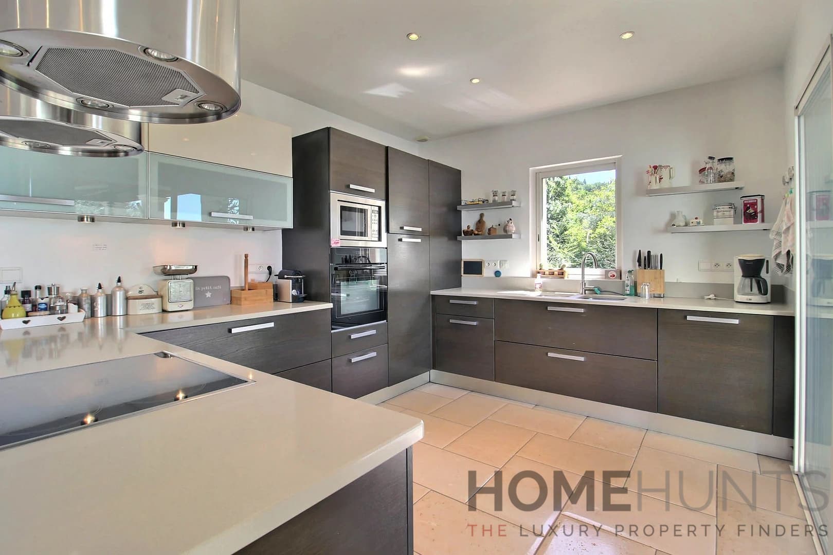 property_HH-15858339-10