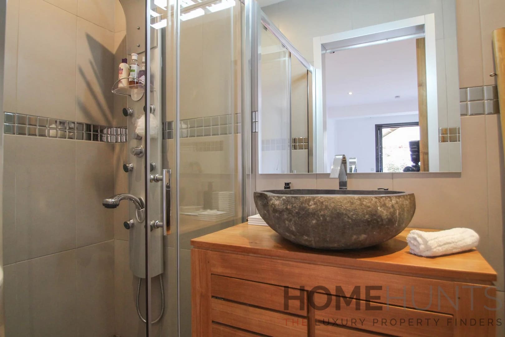 property_HH-15918845-23