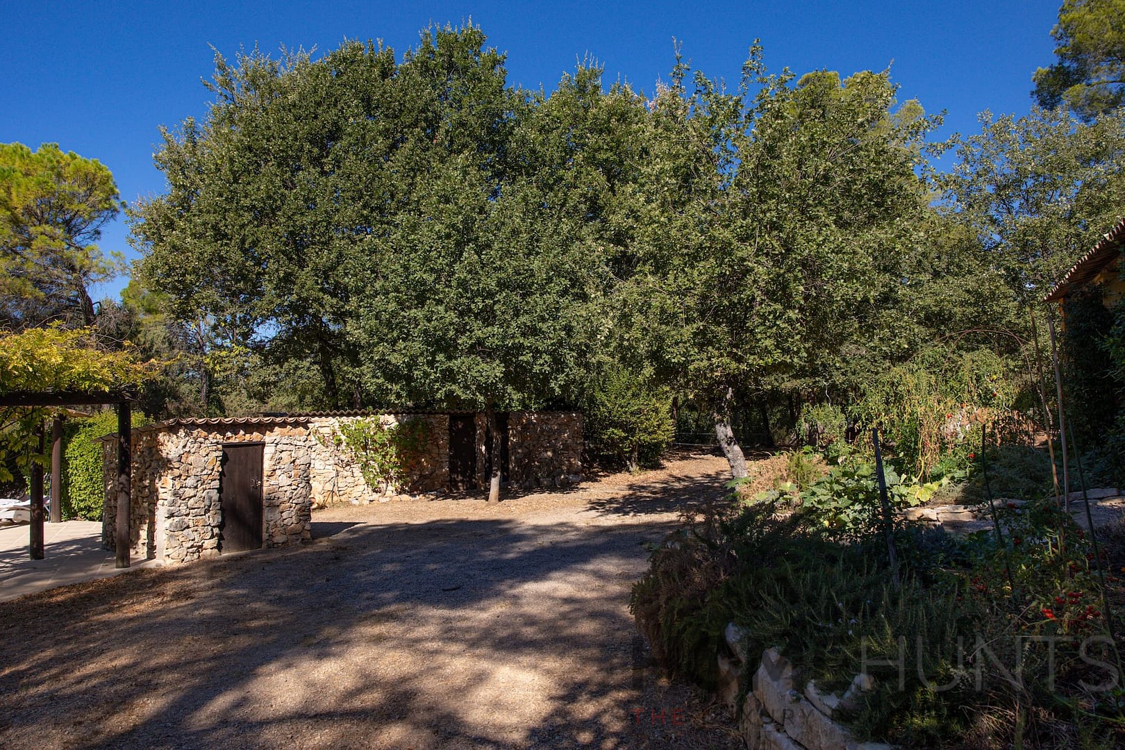 property_HH-15927117-12