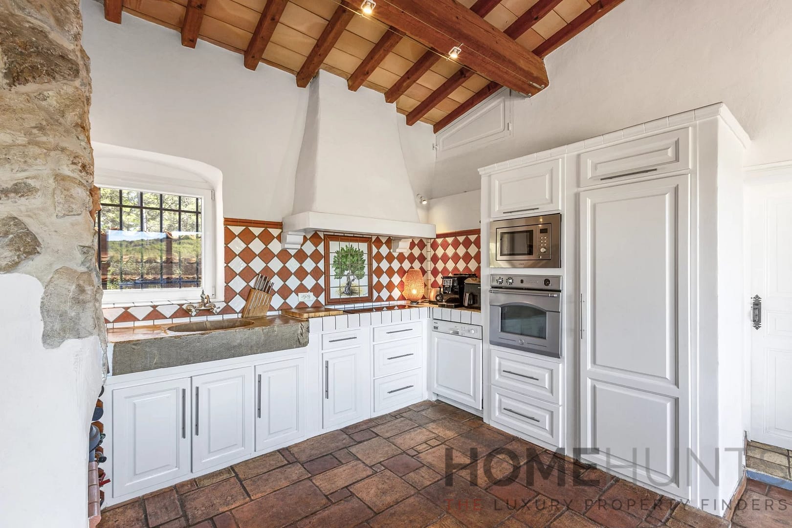 property_HH-15943844-11