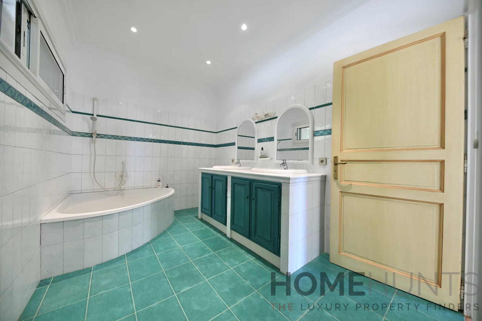 property_HH-15943901-13