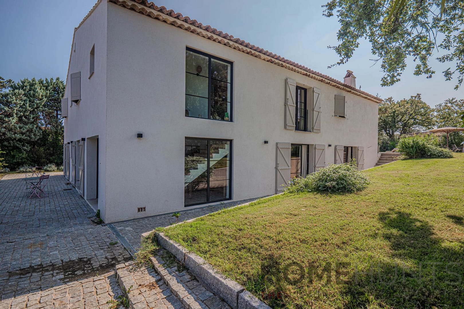 property_HH-15970570-12