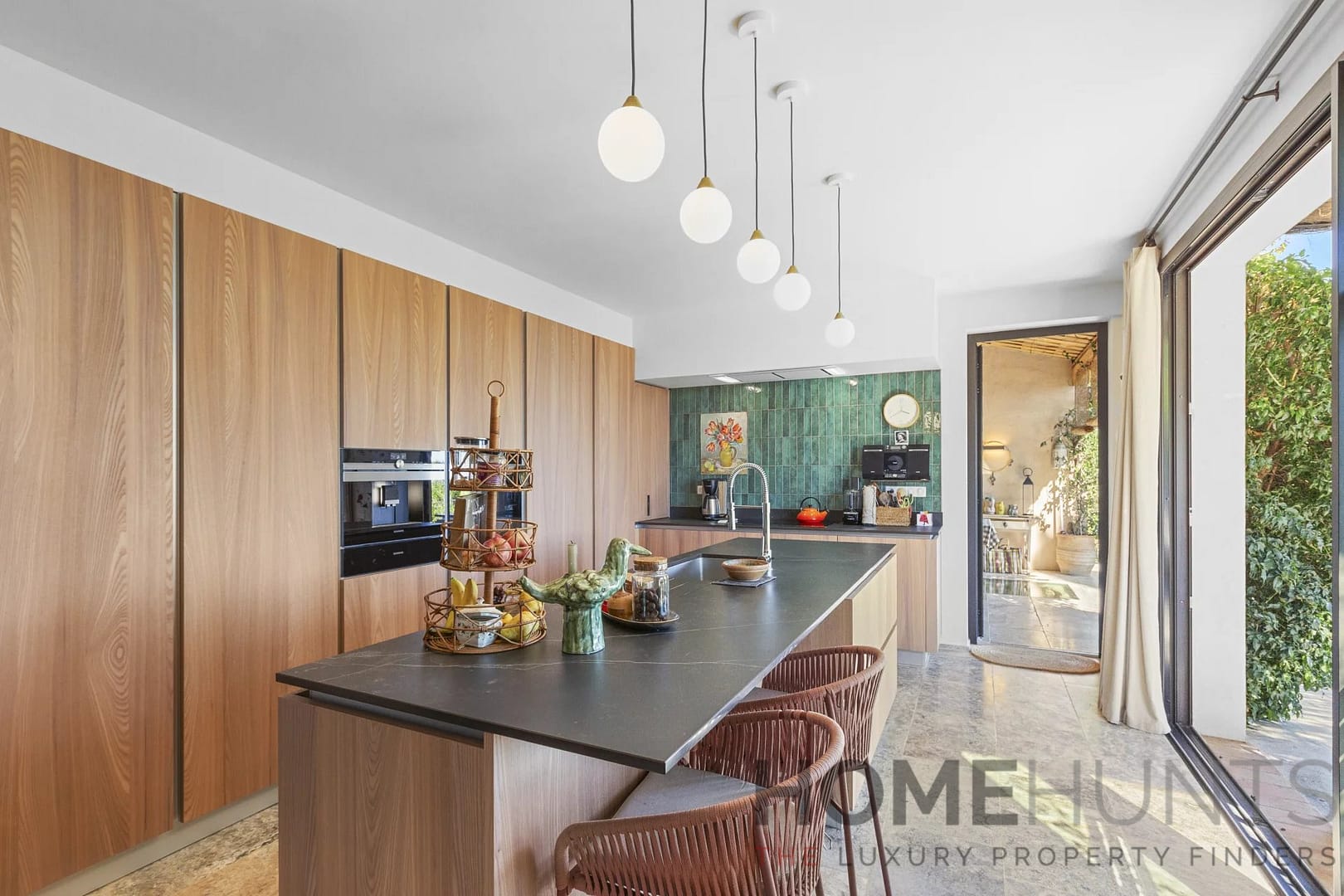 property_HH-15994112-12