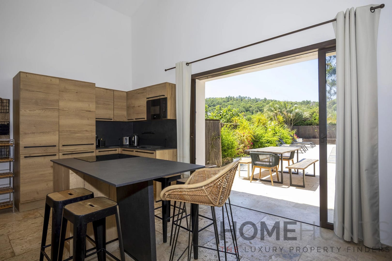 property_HH-16213717-23