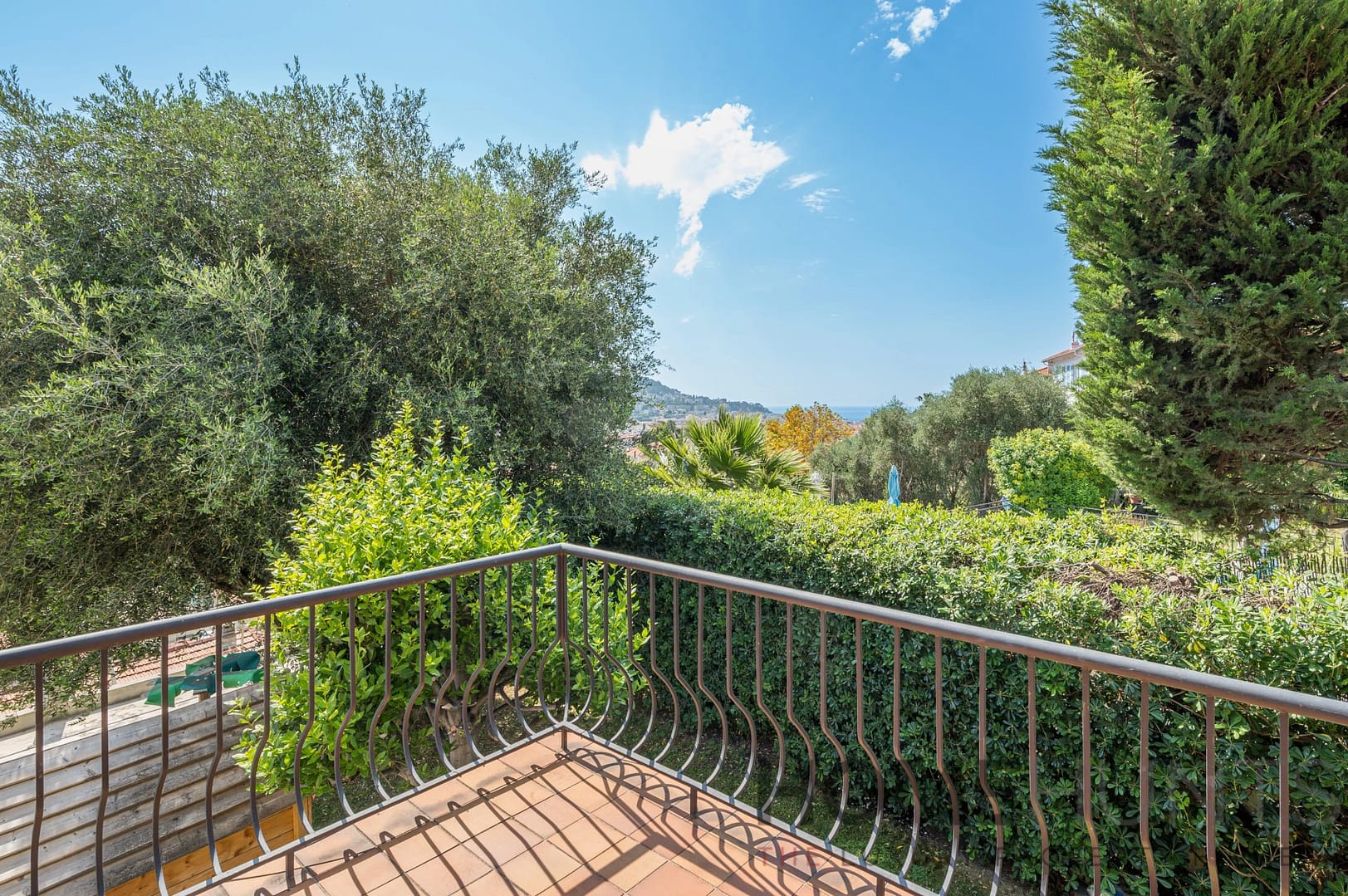 property_HH-16198845-10