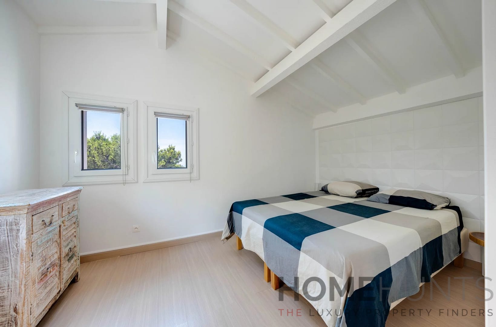 property_HH-15906846-10