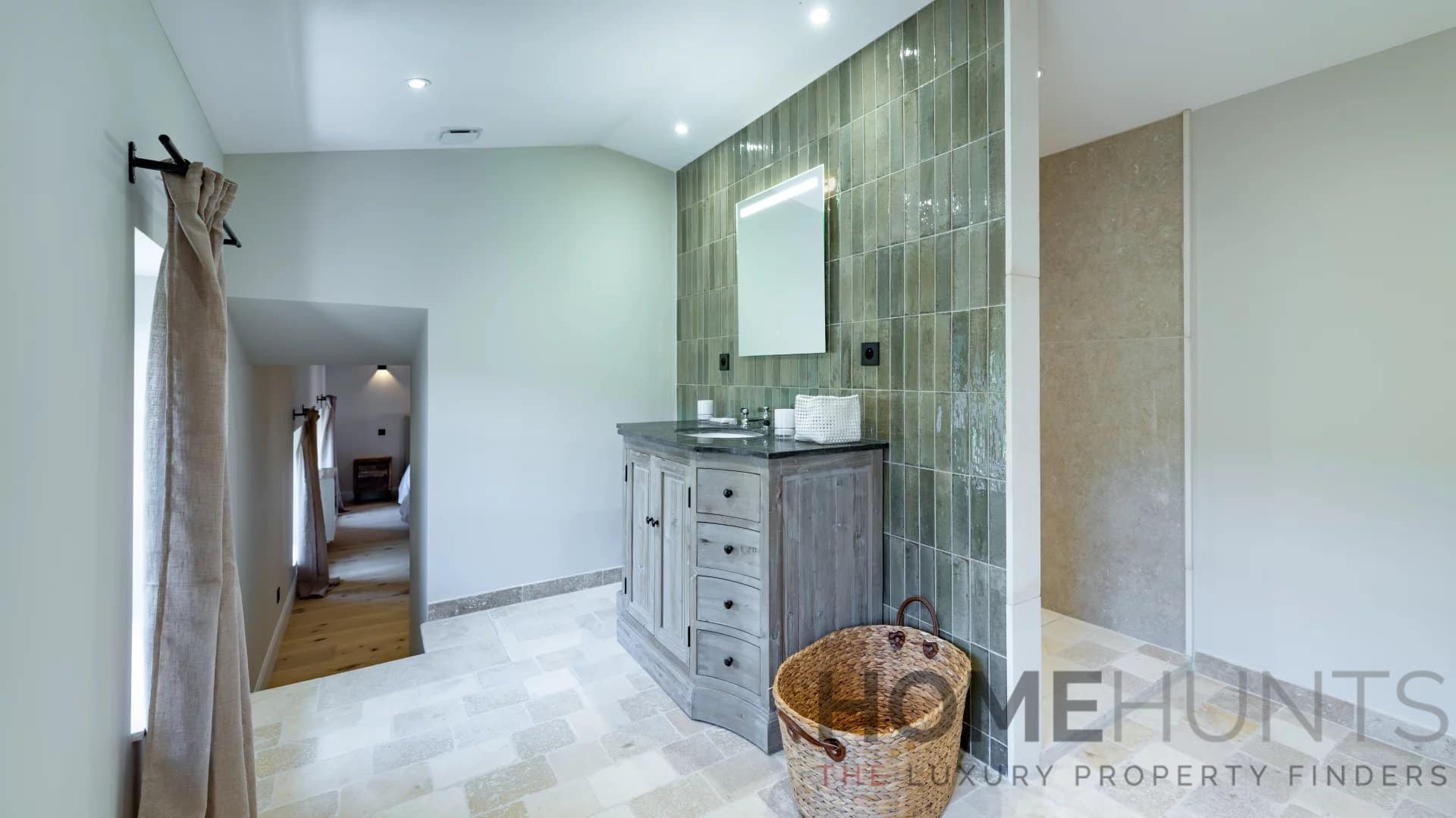 property_HH-15892810-26