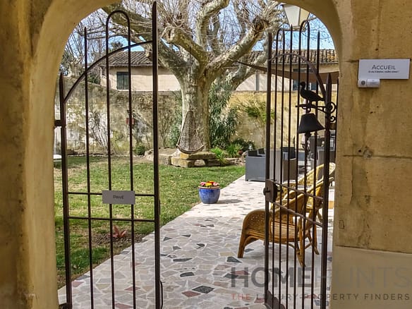 7 Bedroom Villa/House in Avignon 5