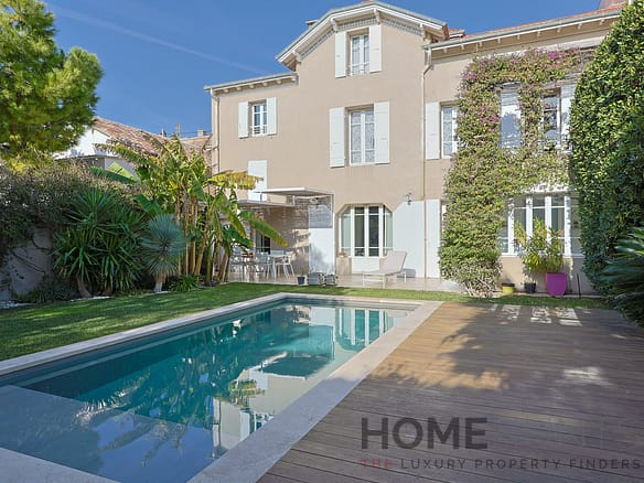 4 Bedroom Villa/House in Marseille 7