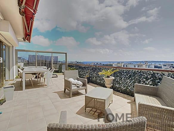2 Bedroom Apartment in Cannes 9