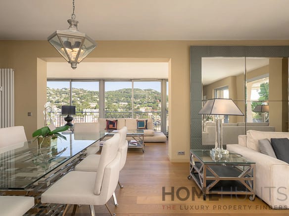 3 Bedroom Apartment in Cannes 7