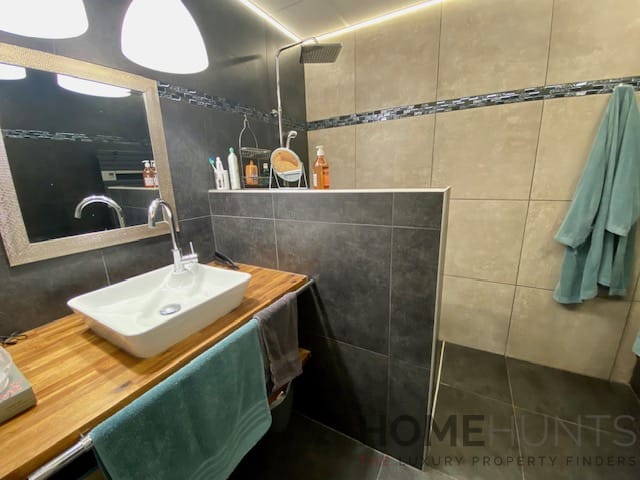 property_HH-15976328-16