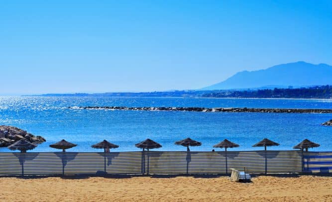 9 Pros and Cons of Living in Spain 4 9 Pros and Cons of Living in Spain 2