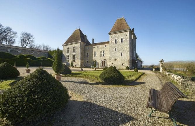 Lifting the curtains on South West France’s hottest properties 3 HH-9603879-1