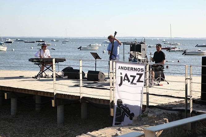 French Property: Escape to Bordeaux 3 Andernos-les-Bains---Wyssmann-Trio