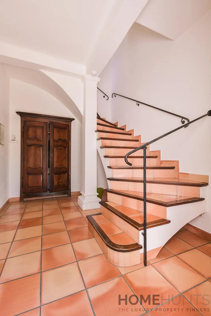 property_HH-15831401-12