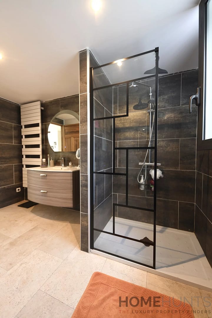 property_HH-15933427-18