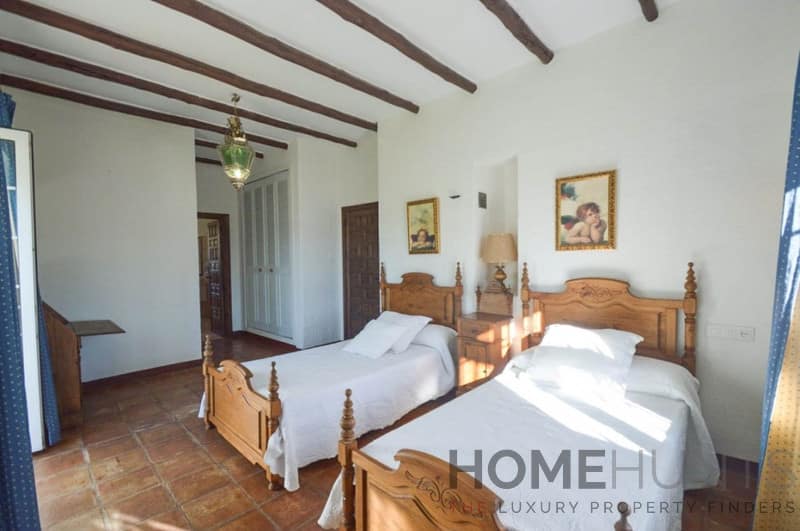 property_HH-15640900-28