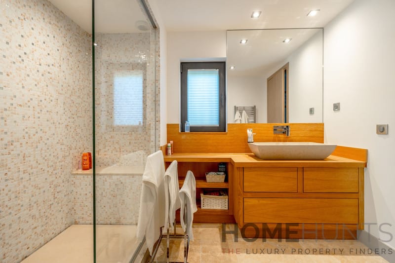 property_HH-15787038-12