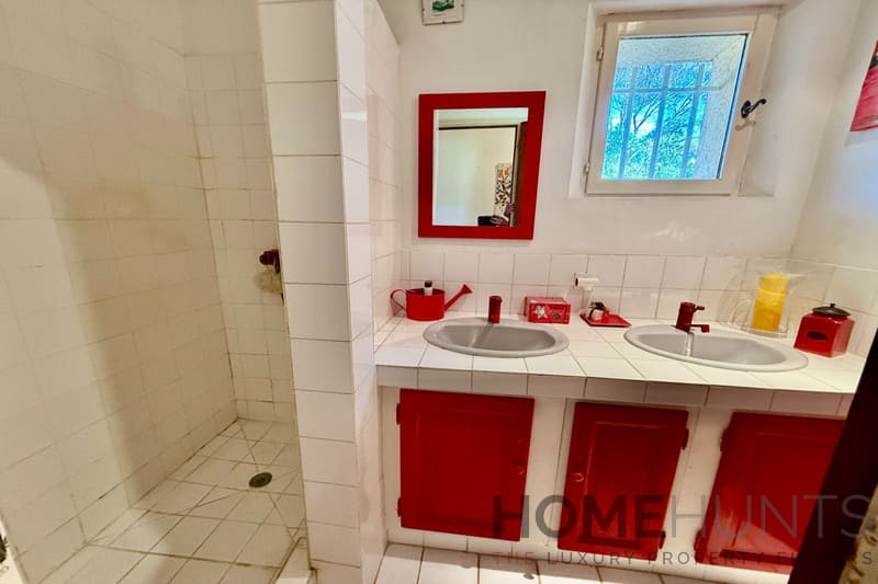 property_HH-15877923-10