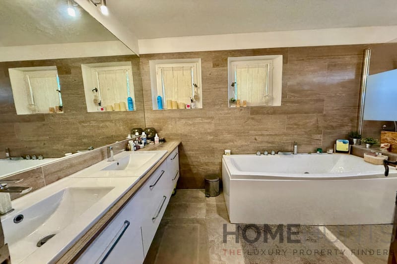 property_HH-15877923-8