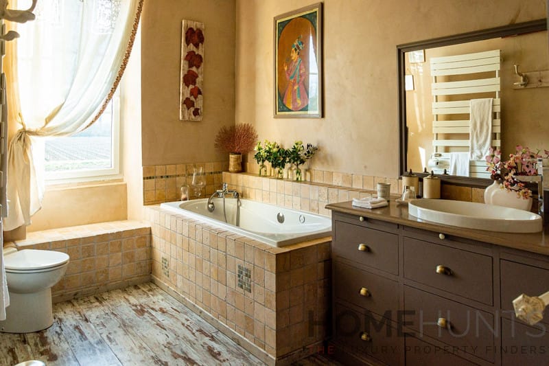 property_HH-15439780-10