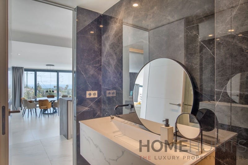 property_HH-15640957-12