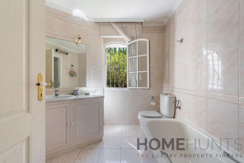 property_HH-15943178-21