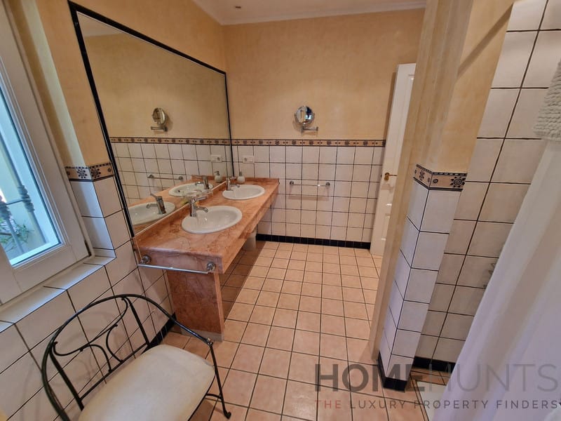 property_HH-15642888-27