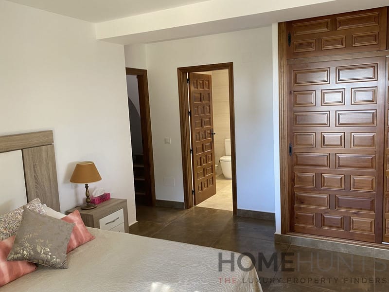 property_HH-15998778-27