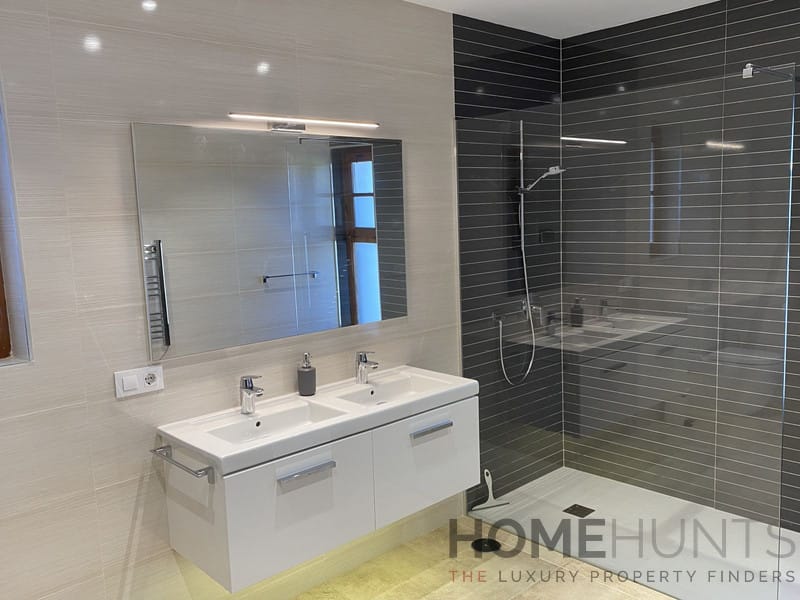 property_HH-15998778-29