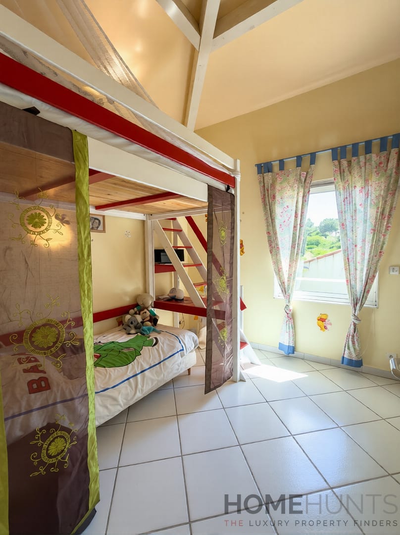 property_HH-16182000-12