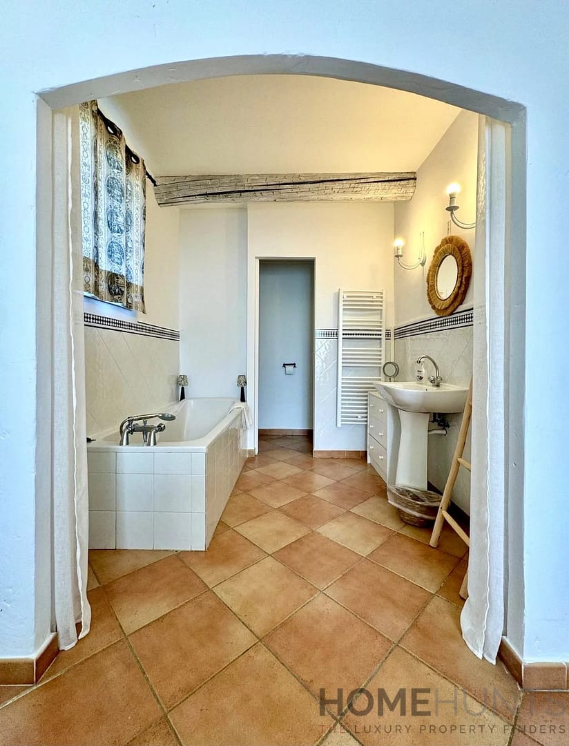 property_HH-16045883-12