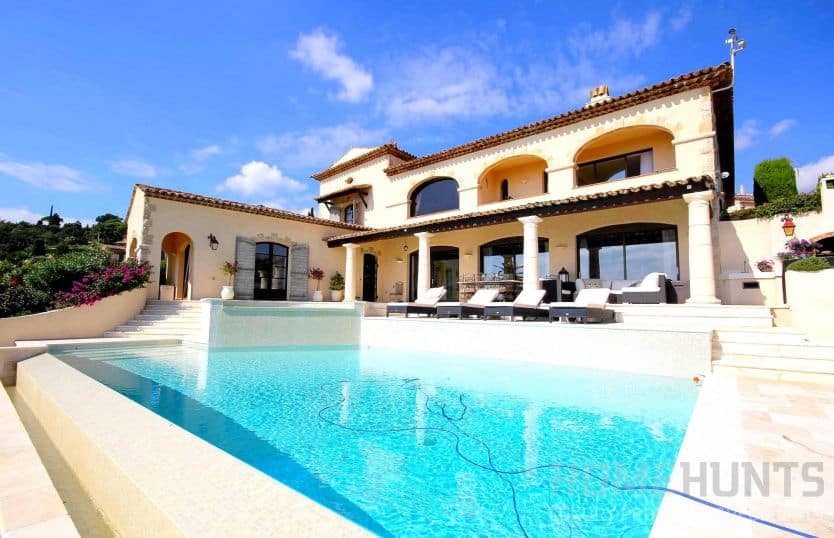 5 of the Best Luxury Places to Live by the Sea in the South of France 4 5 of the Best Luxury Places to Live by the Sea in the South of France 3