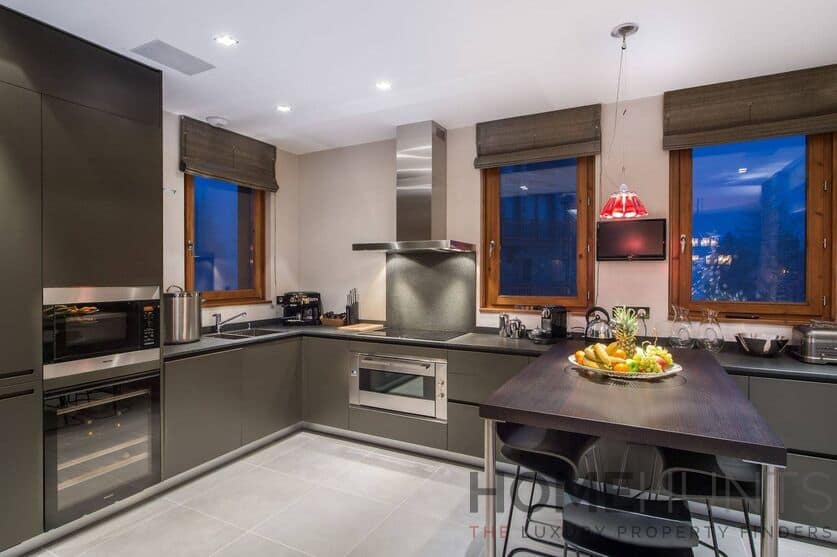 property_HH-15984915-16